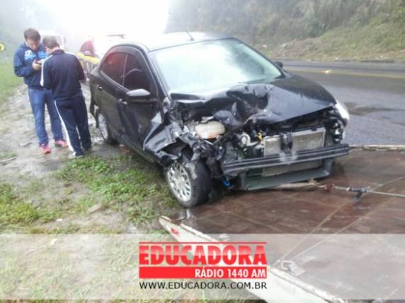 Acidente envolve três veículos na BR-470 em Pouso
Redondo-SC - foto 2