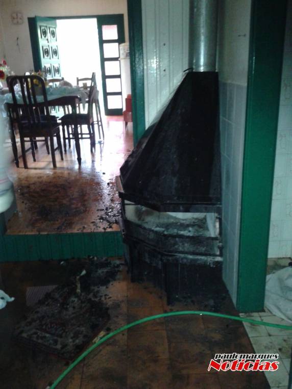Bombeiros foram acionados em um principio de incêndio no interior de São José do Inhacorá - foto 6