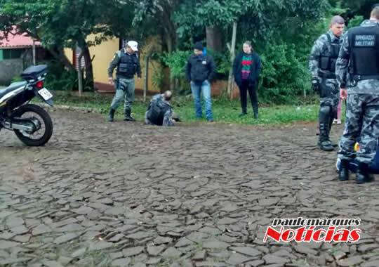 Moto-táxi foge de blitz e colide em motocicleta da Brigada Militar, em Ijuí - foto 3