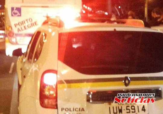 Policial reage a assalto e mata bandido em 

ônibus da Capital - foto 3