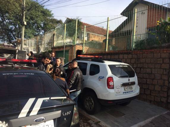 Quatro
pessoas são encontradas mortas dentro de casa na Capital - foto 2