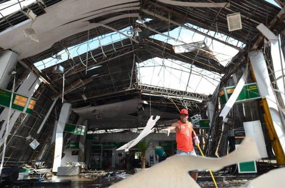 Impressionantes imagens da destruição em Jarinu-SP - foto 2
