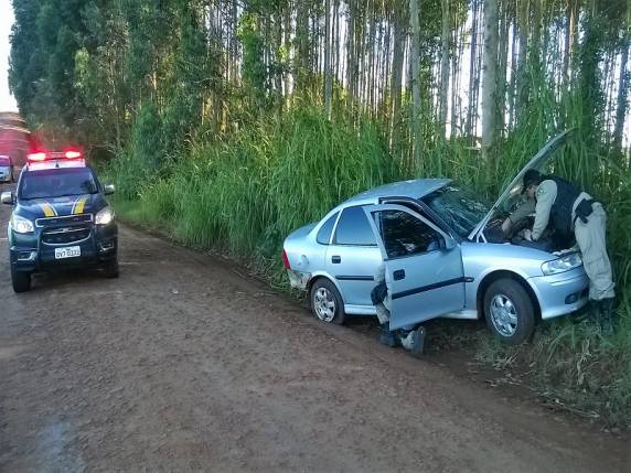 Motorista foge da PRF na BR-468 e perseguição termina em acidente, em
Três Passos - foto 2