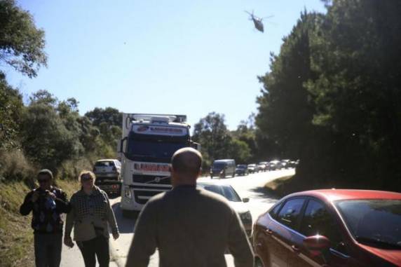 Duas pessoas ficam feridas em acidente na descida da Serra catarinense pela BR-282 - foto 2