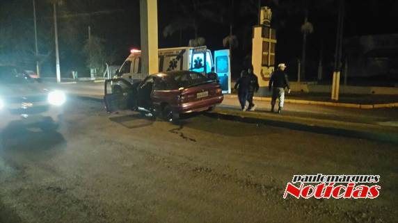 O acidente aconteceu por volta das 19h30min