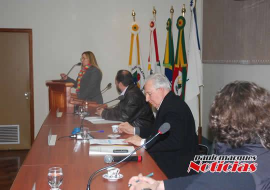 Greve do magistério
continua por tempo indeterminado - foto 3