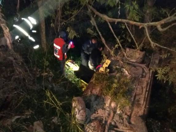 De acordo com os bombeiros, passageiro não usava cinto de segurança