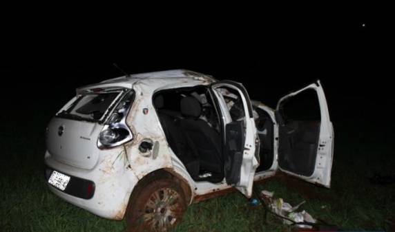 Carro capota e adolescente
de 17 anos morre em Tapejara - foto 2