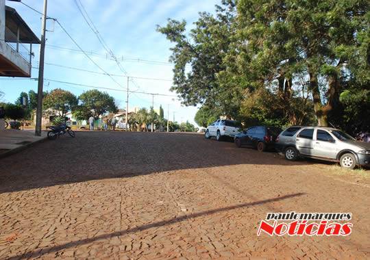Caminhoneta sem
motorista provoca acidente que envolve quatro veículos, no centro de Independência; VEJA VÍDEO - foto 6