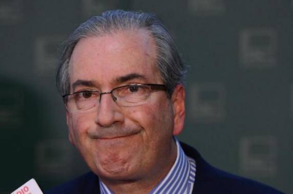 Ele 

alegou que renúncia pode por fim à instabilidade política do país