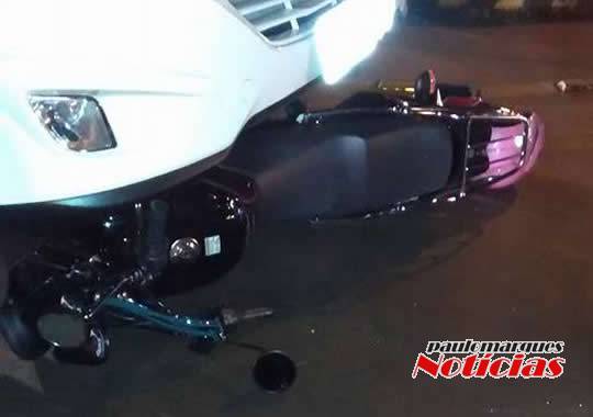 Casal de motociclistas ficam feridos em acidente no centro 

de Ijuí - foto 2