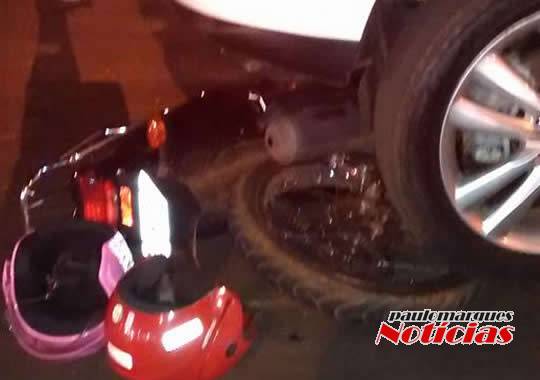 Casal de motociclistas ficam feridos em acidente no centro 

de Ijuí - foto 3