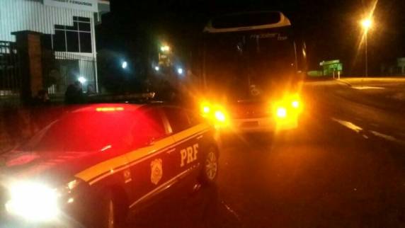 Homem teria cometido suicídio no banheiro do coletiv