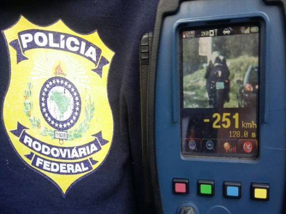 Motocicleta estava a 251 km/h na BR-290, entre Osório e Gravataí