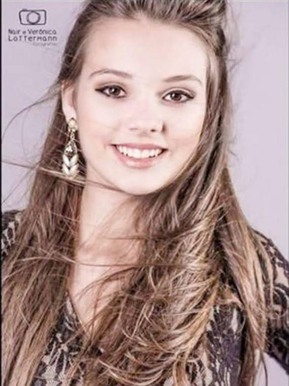 Três-
maienses conquistam títulos no Concurso Miss Universo 2016 RS - foto 3