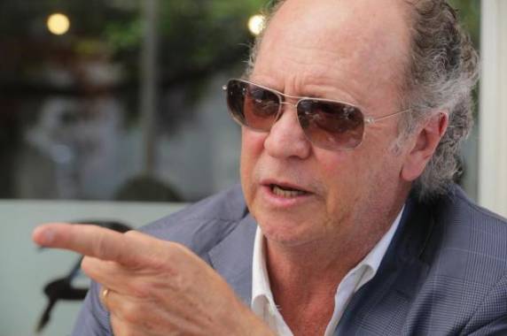 Reunião na zona norte de Porto Alegre contou com a presença de Falcão, Pellegrini e Piffero