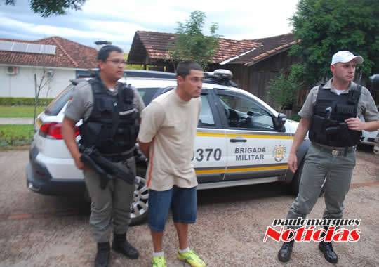 Ação conjunta da PC e BM
resulta na prisão do assaltante “Gima”, em Três de Maio - foto 3