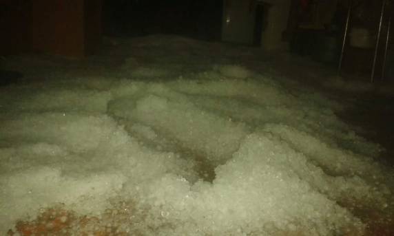 Temporal com granizo causa estragos no Interior do Estado - foto 4