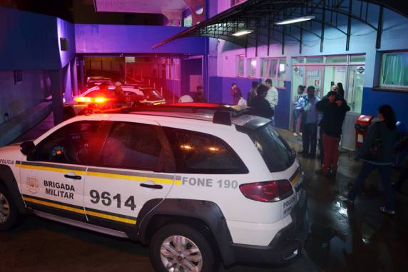 Mulher
feita refém em Soledade é encontrada com vida na BR-386 - foto 3