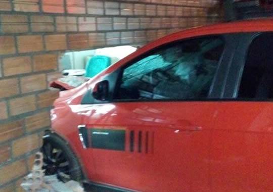 Veículo invade prédio de mercado em Panambi deixa uma pessoa morta e outras três feridas - foto 5