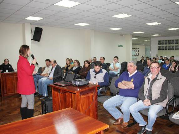 Realizada terceira audiência Pública sobre PMGIRS - foto 4