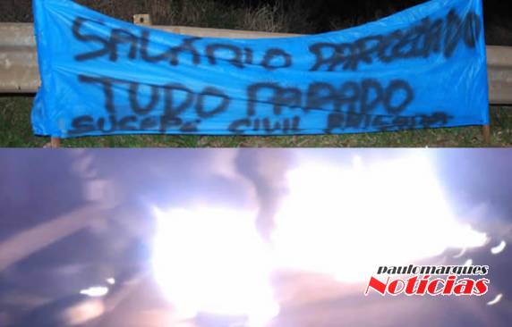 Manifestação ocorreu na noite 

desta quarta-feira