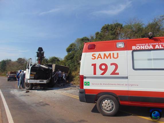 Acidente envolvendo carreta e caminhão na ERS 404, em Ronda
Alta - foto 4