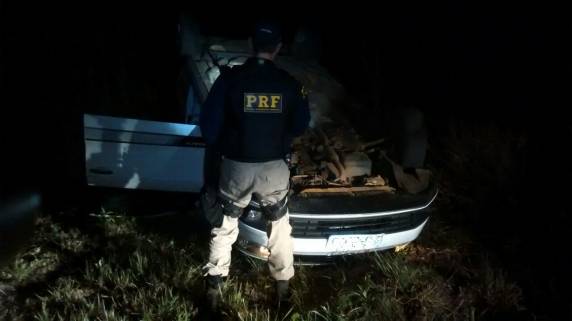 A mulher que 

conduzia o veículo não ficou ferida