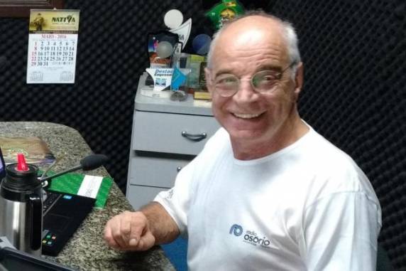 Diretor da Rádio Osório, radialista esteve à frente do programa Olho Vivo por 38 anos. Ele foi vítima de um acidente vascular cerebral