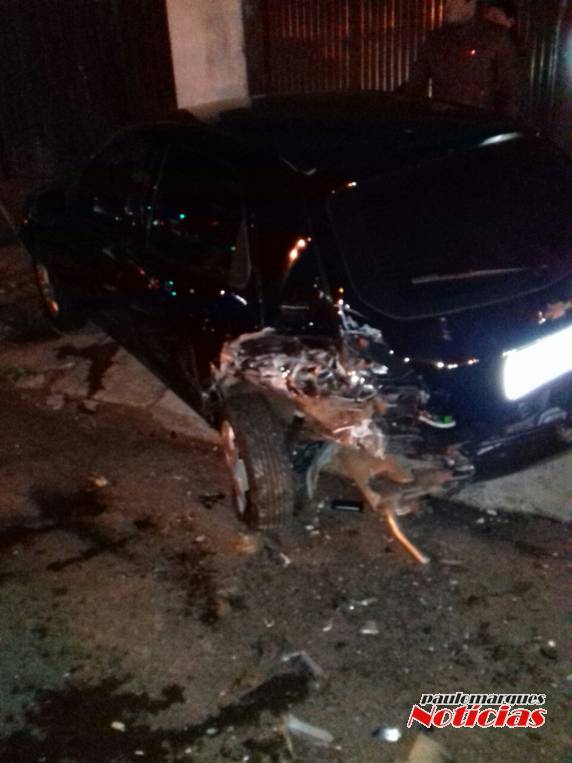 Acidente com danos materiais no
centro de Ijuí - foto 2