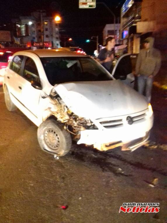Acidente com danos materiais no
centro de Ijuí - foto 3