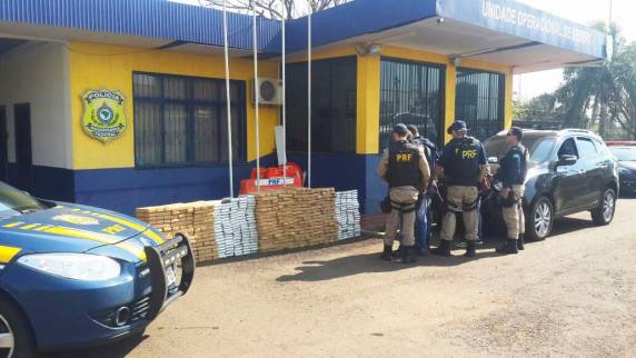 PRF encerra Operação “Em busca da erva” e seis são
presos pelo tráfico de 624 Kg de maconha no RS - foto 5
