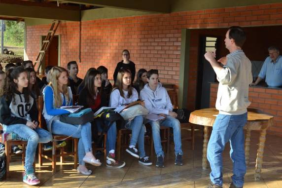9º ano da SETREM visita PCH Santo Antônio - foto 2
