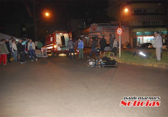 Motorista foge mas a
placa do veículo fica no local do acidente que deixou uma jovem ferida; VEJA VÍDEO - foto 4