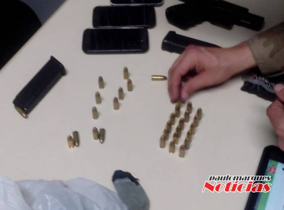 Preso suspeito de matar PM em
Porto Alegre - foto 2