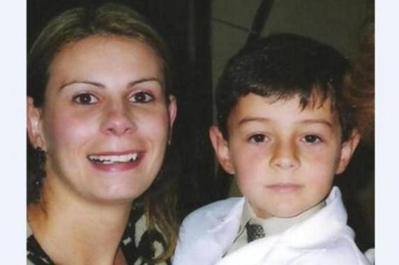 Mãe de Odilaine fez pedido após contratar peritos particulares e apontar outra versão 

para morte