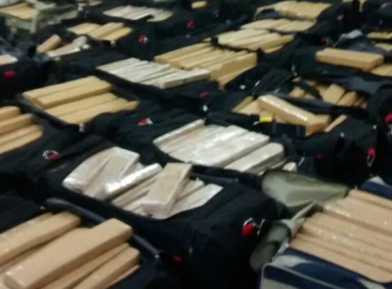 Caminhão do Exército é apreendido com drogas na região de Campinas - foto 3