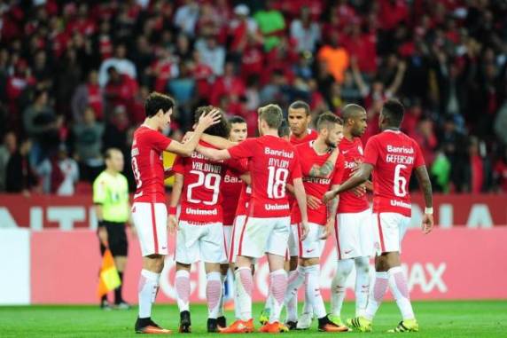Aylon, duas vezes, e Nico López marcaram os gols colorados no Beira-Rio