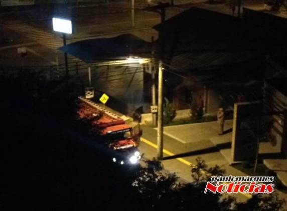 Bombeiros controlam principio de incêndio em casa de eventos, em Três de Maio - foto 3