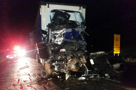 olisão foi registrada na noite desta sexta-feira, 02/09, próximo a ponte do Espraiado