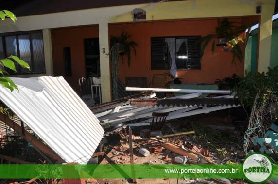 Caminhão desgovernado invade casa em Tenente Portela - foto 5