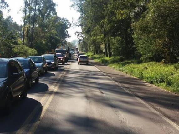 Acidente ocorreu no km 148 da BR-290, na cidade de Arroio dos Ratos