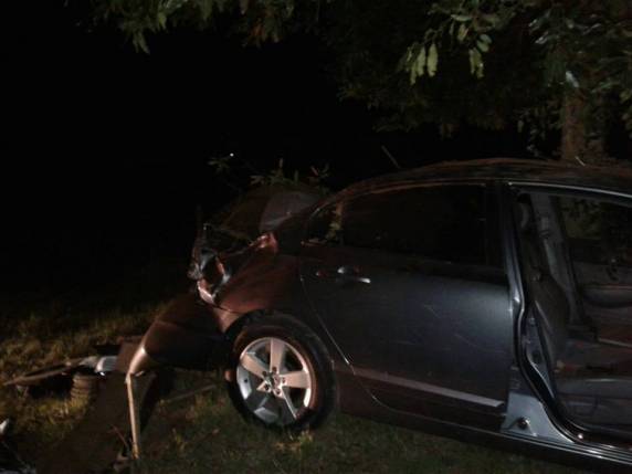 Jovem fica ferido depois de capotar veículo na ERS-142 em Carazinho - foto 2