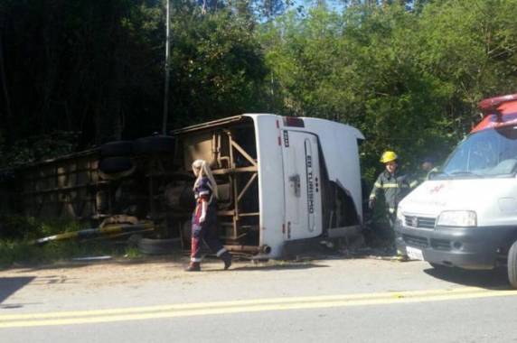 Acidente aconteceu na manhã 

desta sexta-feira (23) em Águas Mornas