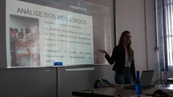 Marina Hertz Knob desenvolveu projeto intitulado “Moda em Prol da 

Vulnerabilidade Social”