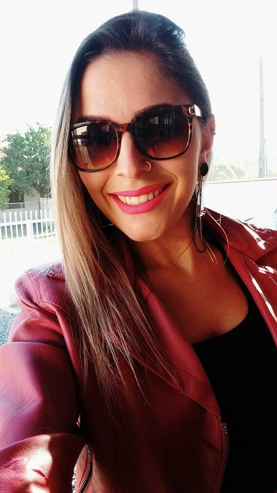 Jovem morre em acidente entre carro e ônibus 

em Joinville - foto 3