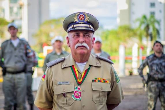 A homenagem foi prestada na última sexta-feira