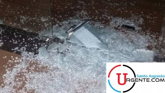 Loja é arrombada no centro de Santo Augusto - foto 2