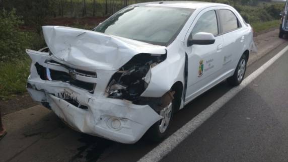 Engavetamento é
registrado na BR 285 em Passo Fundo - foto 4
