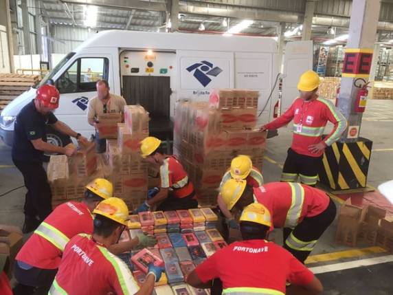 Mais de uma tonelada de 

cocaína é apreendida no Porto de Navegantes - foto 2